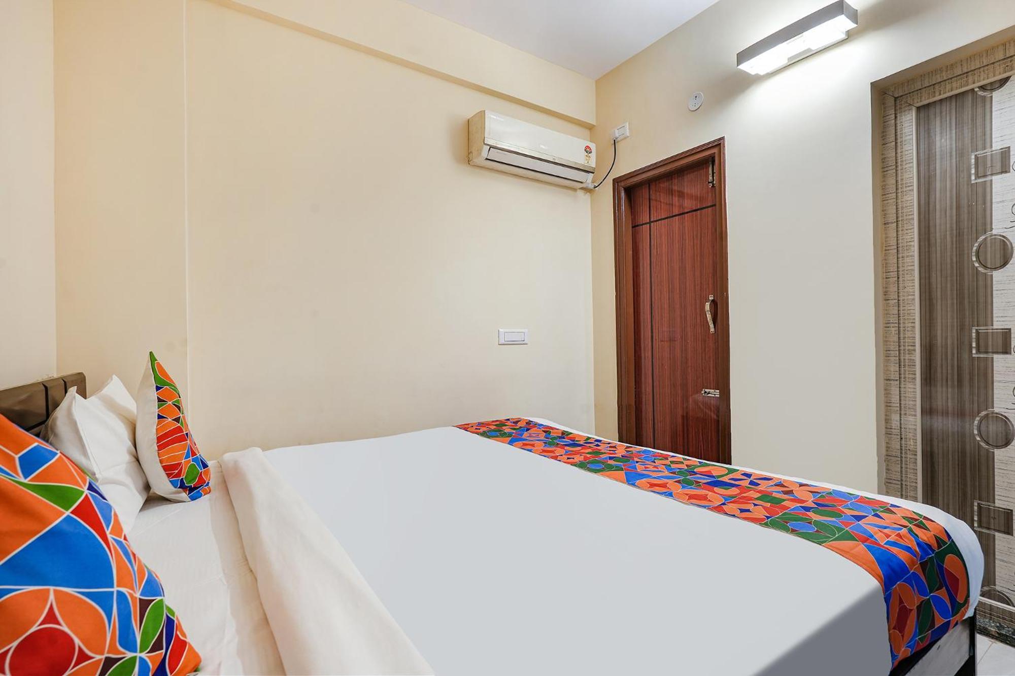 Fabhotel Crystal Suites Бангалор Екстериор снимка
