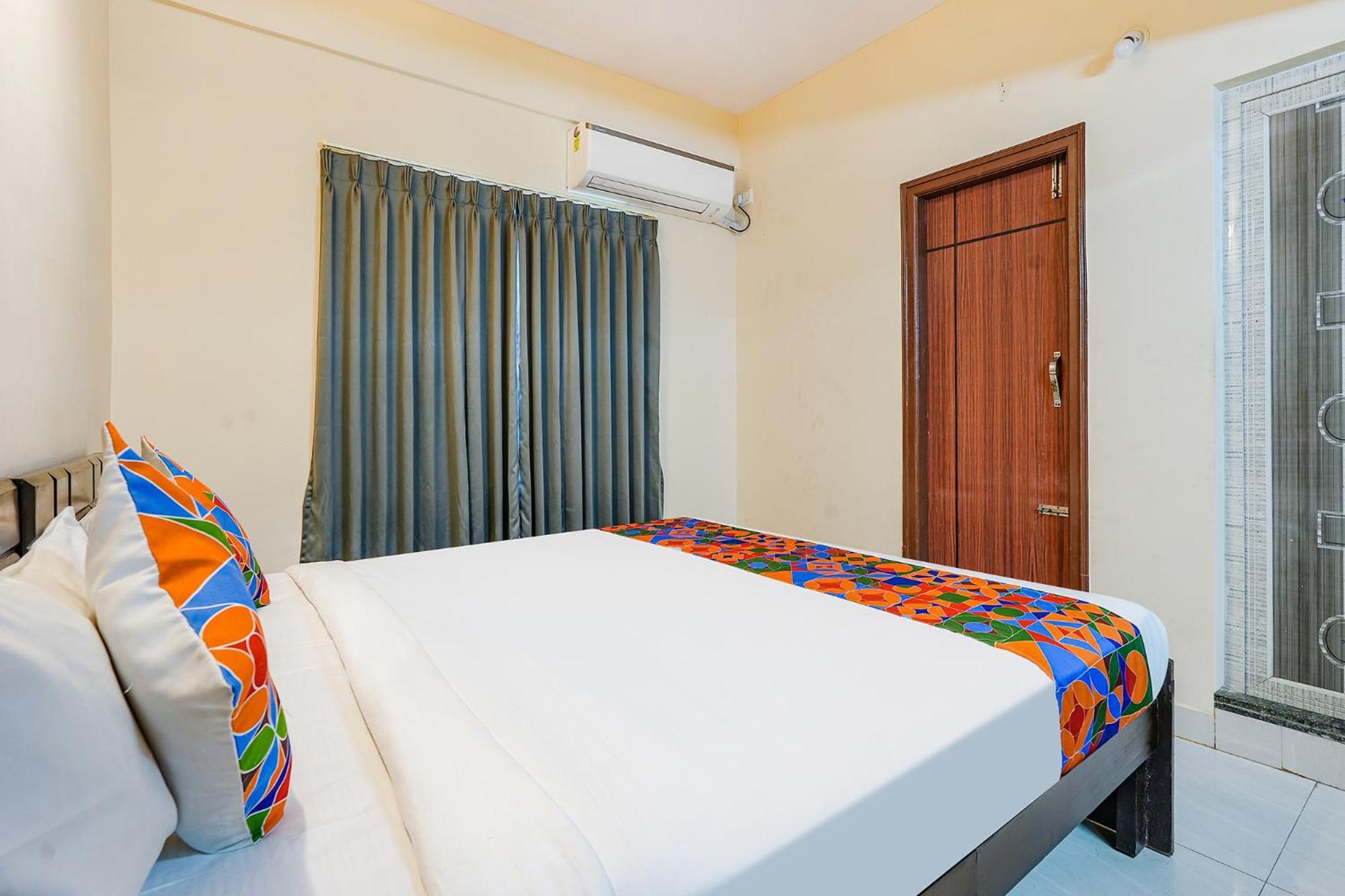 Fabhotel Crystal Suites Бангалор Екстериор снимка