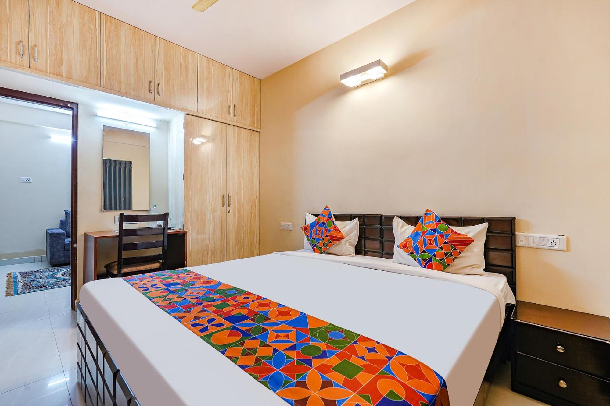 Fabhotel Crystal Suites Бангалор Екстериор снимка