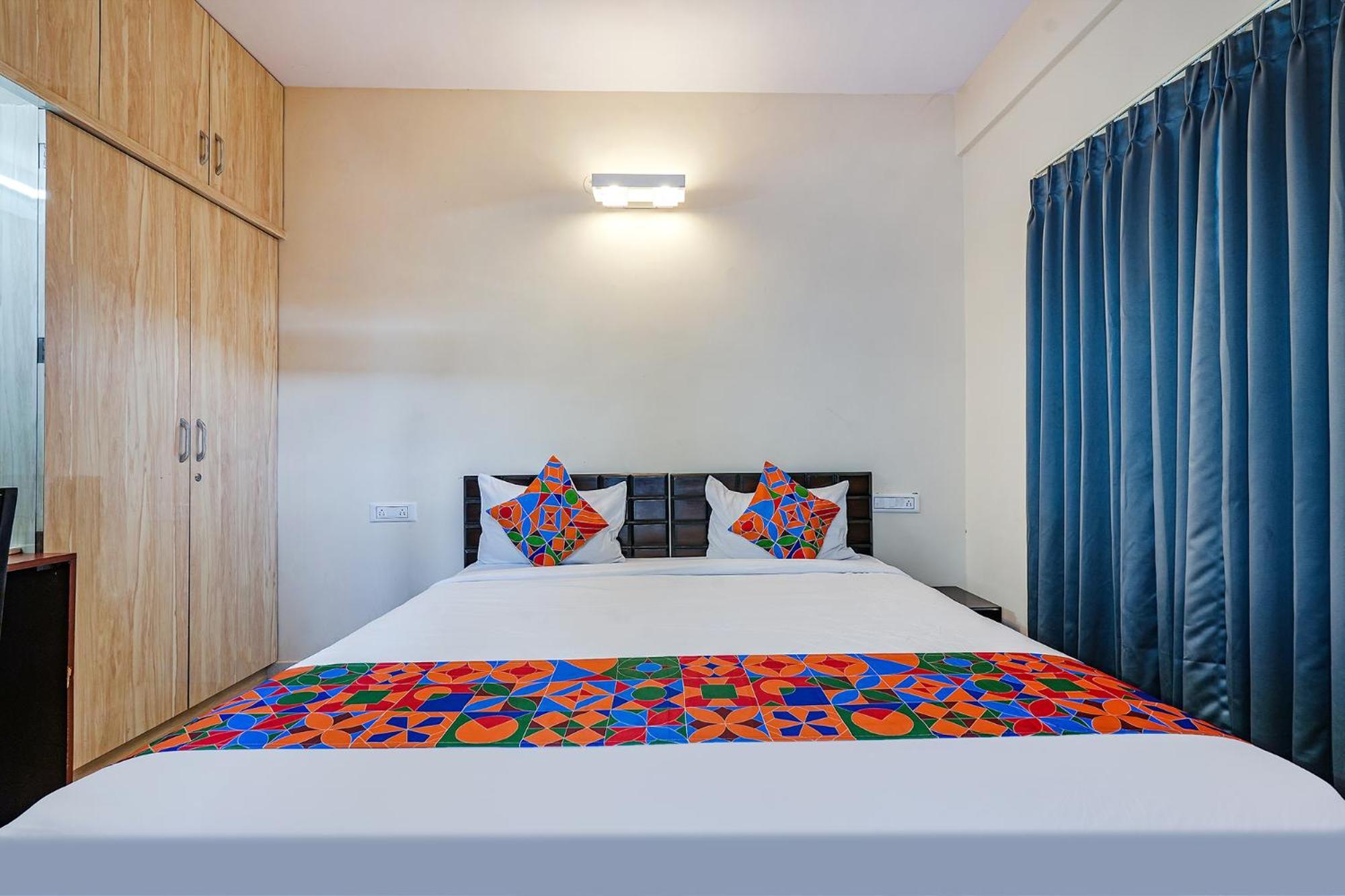 Fabhotel Crystal Suites Бангалор Екстериор снимка