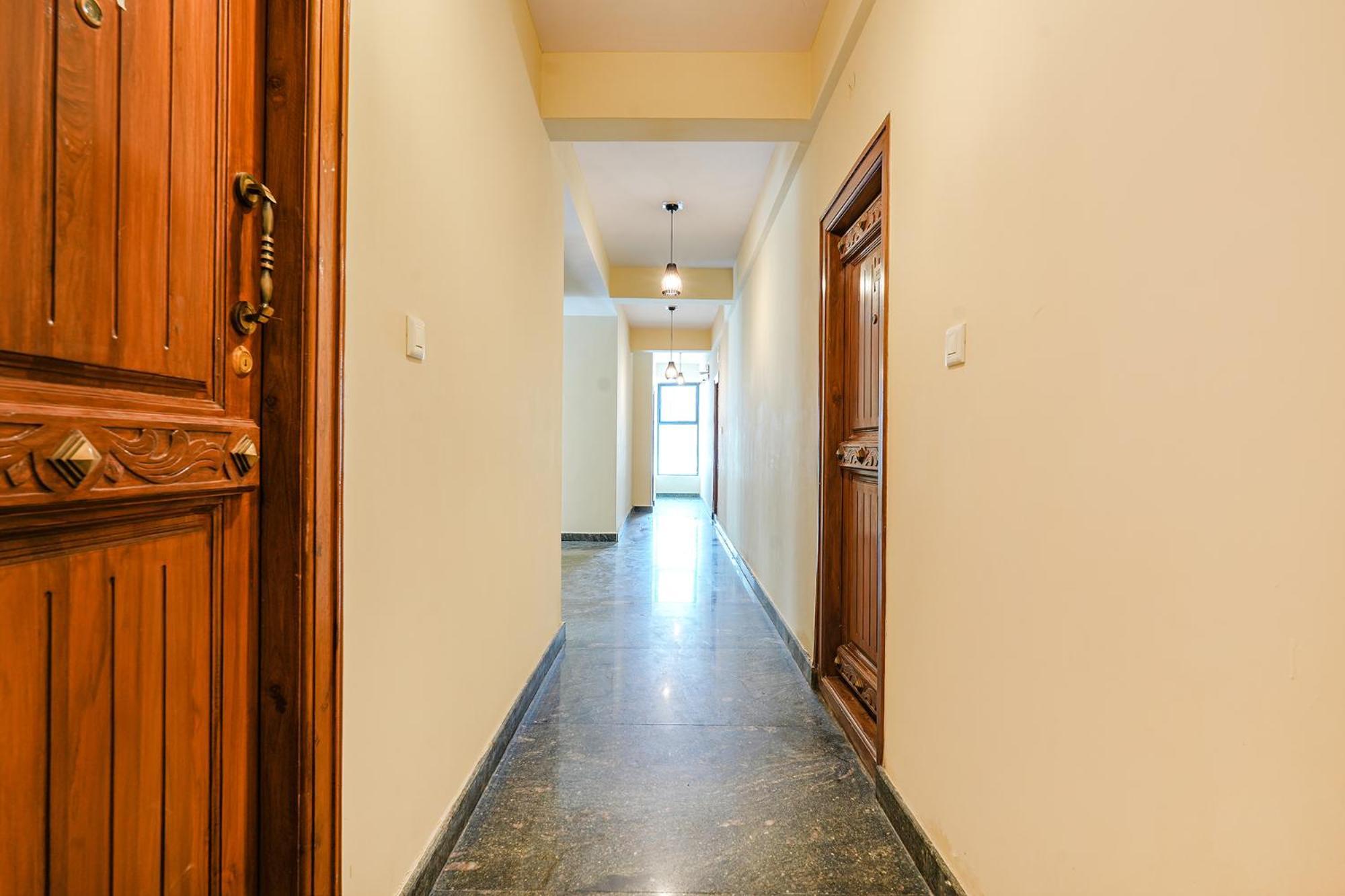 Fabhotel Crystal Suites Бангалор Екстериор снимка