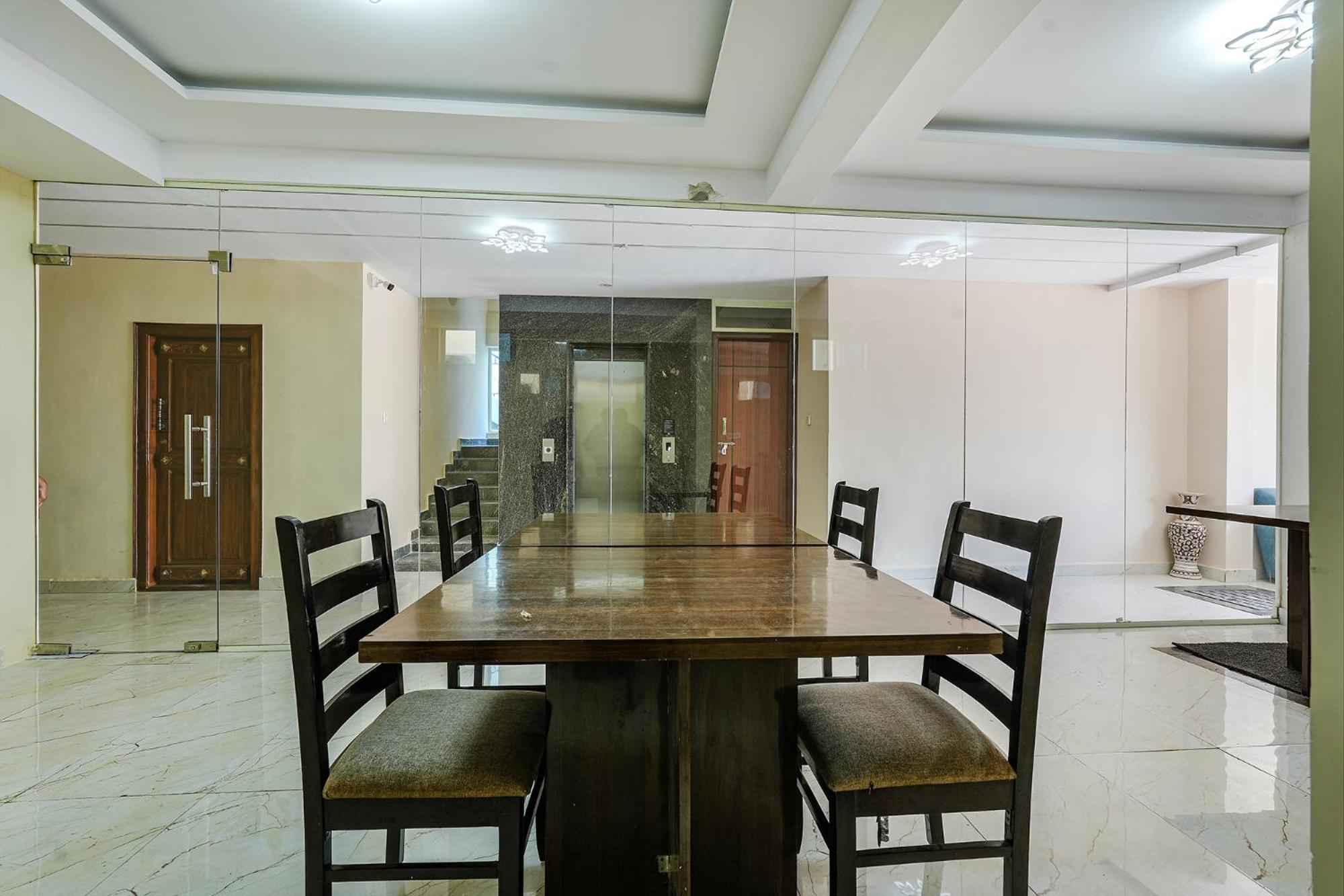 Fabhotel Crystal Suites Бангалор Екстериор снимка