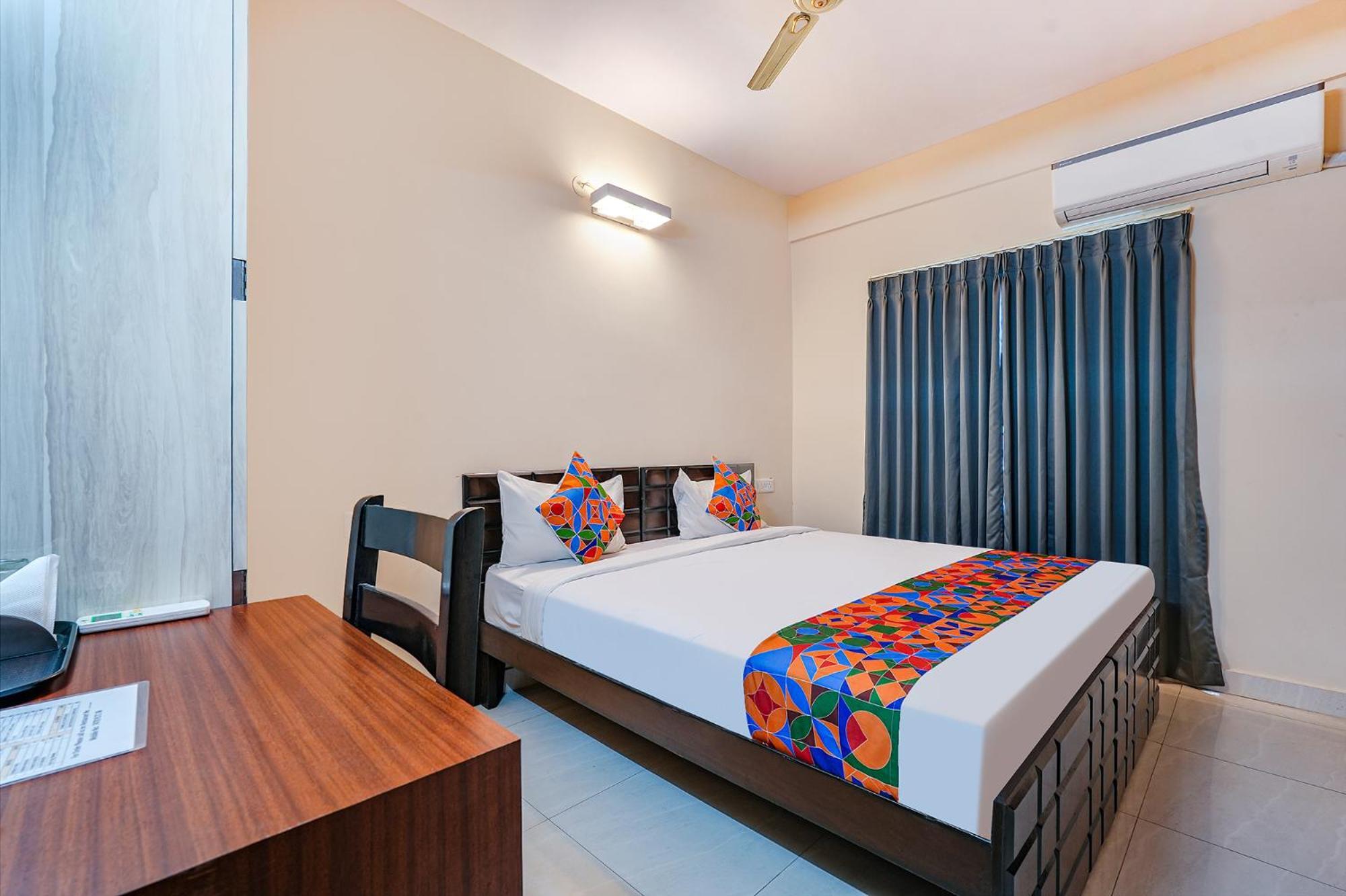 Fabhotel Crystal Suites Бангалор Екстериор снимка