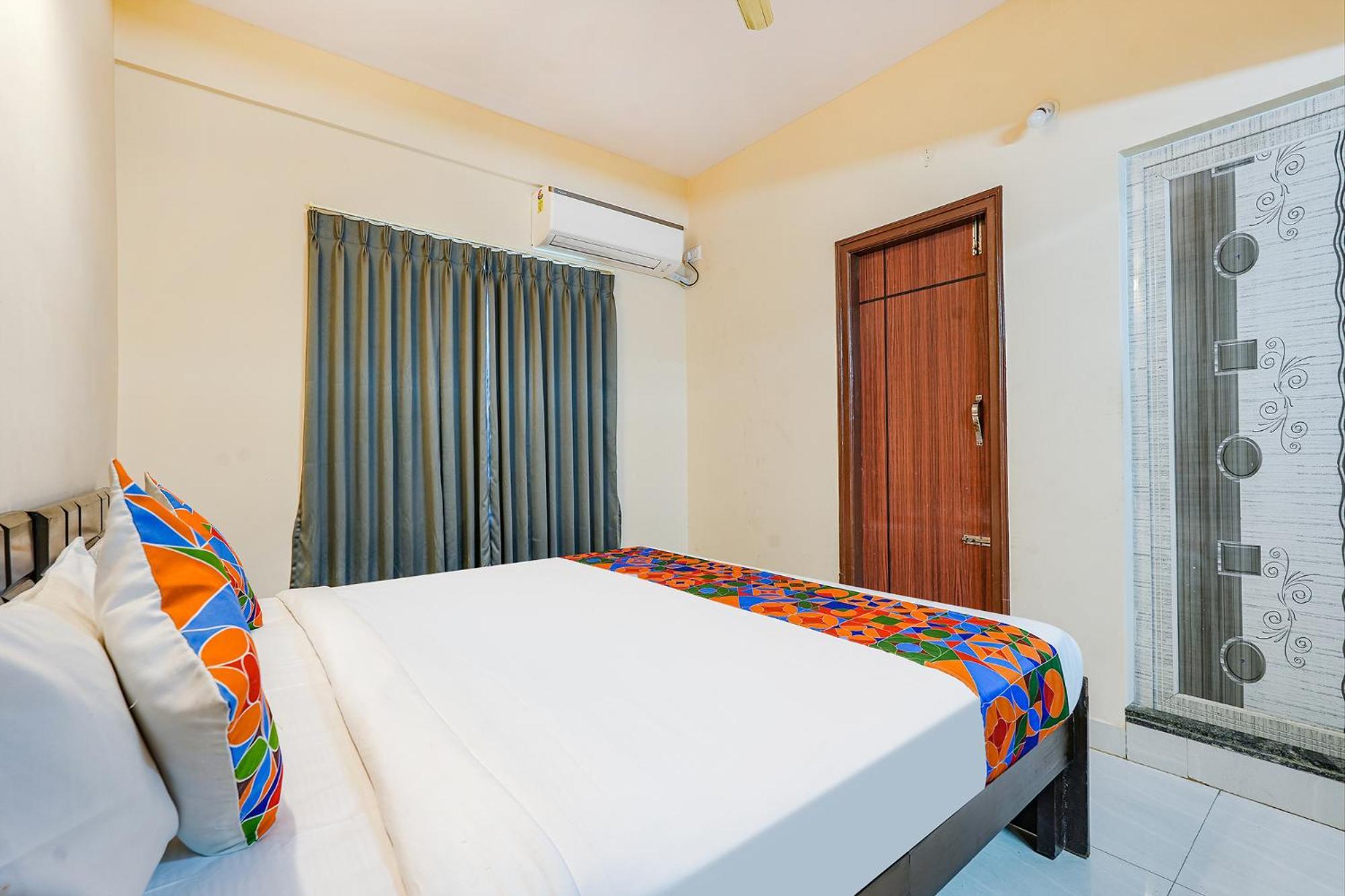 Fabhotel Crystal Suites Бангалор Екстериор снимка