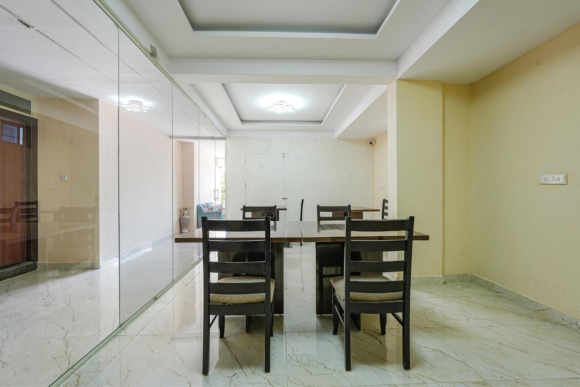 Fabhotel Crystal Suites Бангалор Екстериор снимка